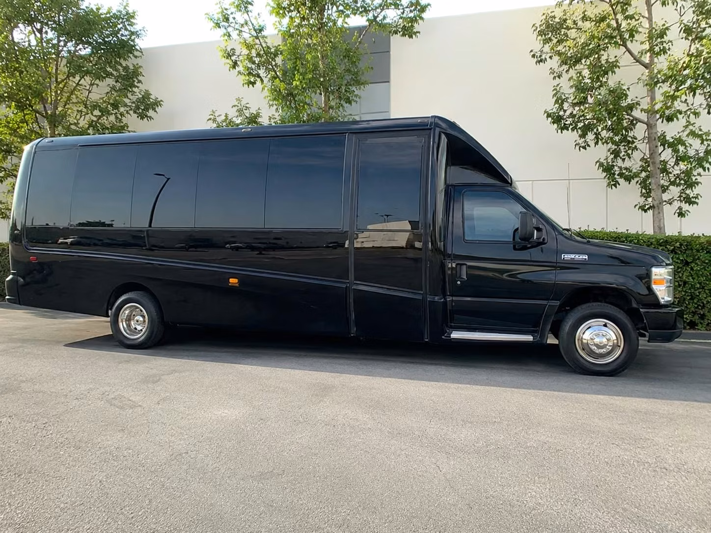 18 passenger minibus