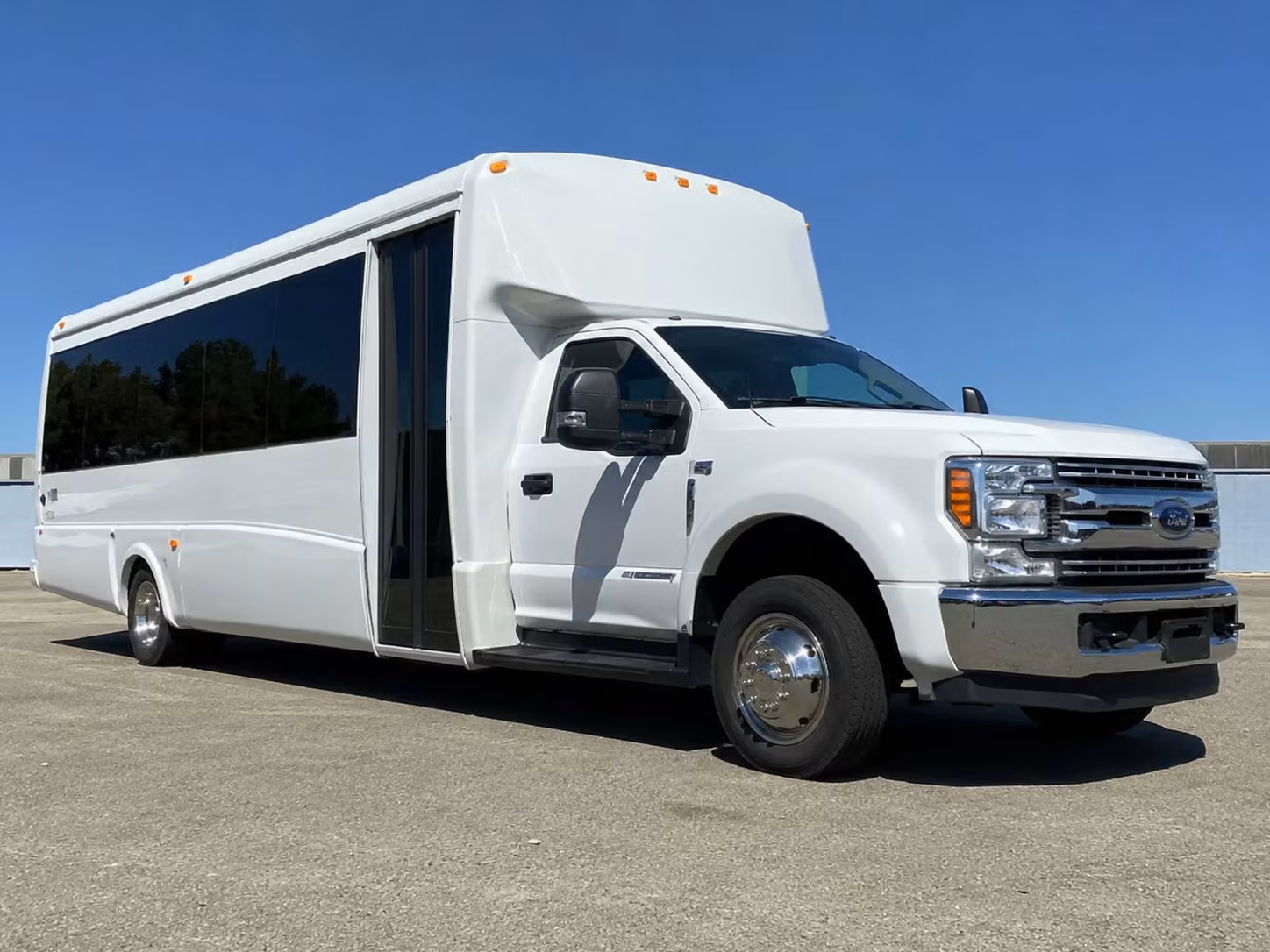 20 passenger minibus