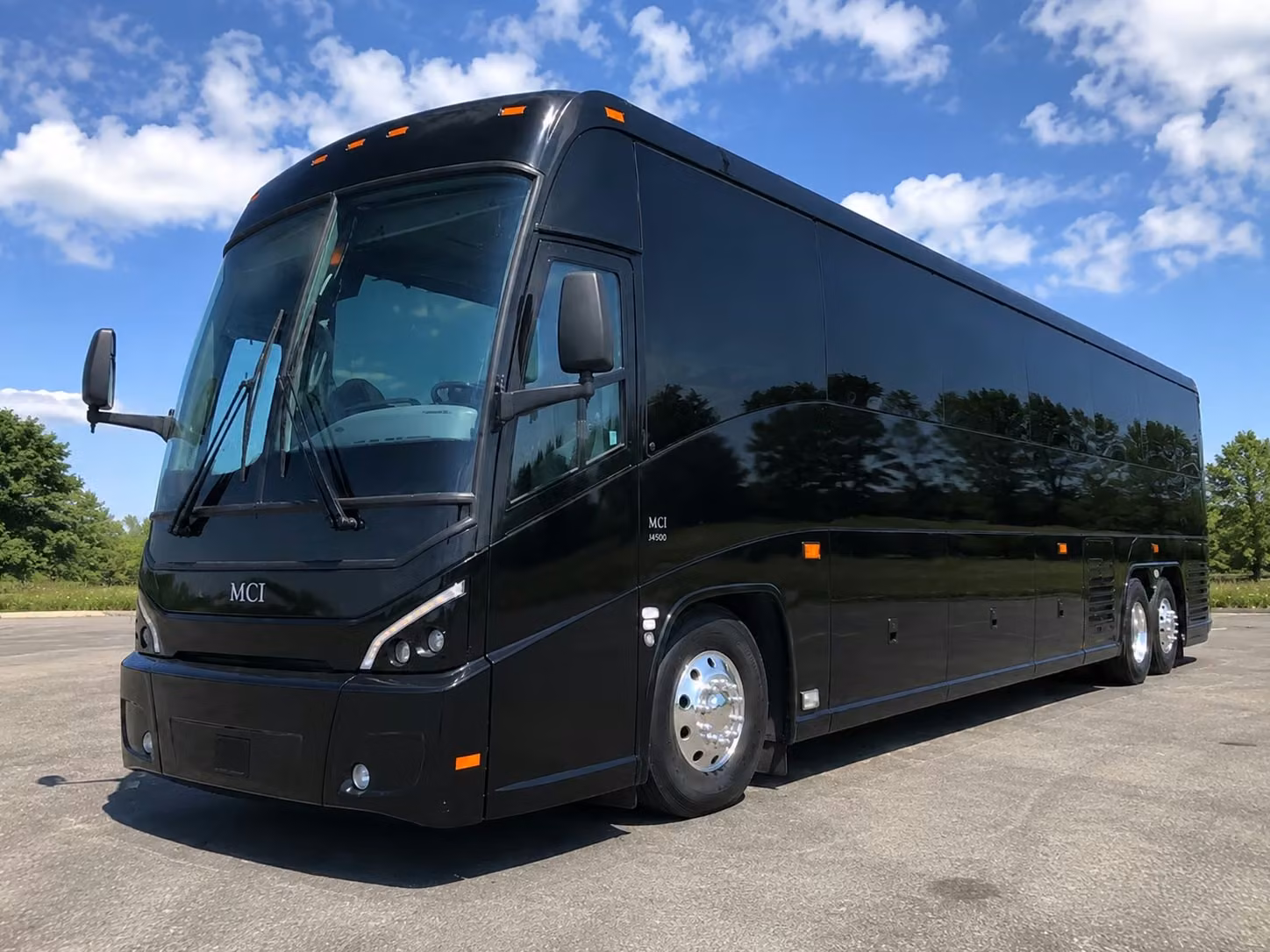 whether you need one bus or an entire fleet richardson corporate transportation is covered